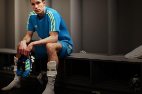 FIFA世界杯美加墨举办-纳达尔德约科维奇60分钟激战，精彩对决胜负难料